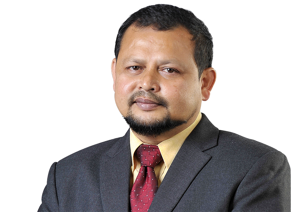 Prof Dr. Azmi Mohd Shariff